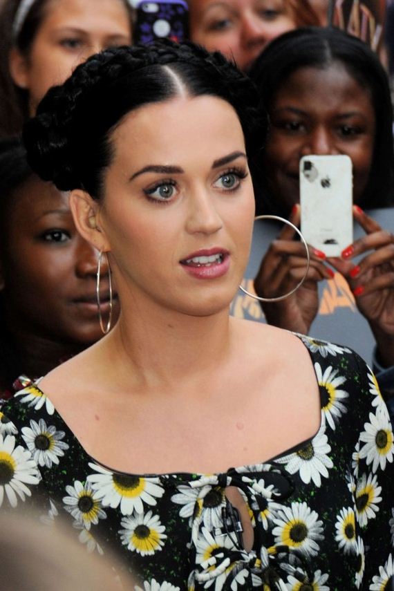 Katy-Perry-stopped-by-Good-Morning