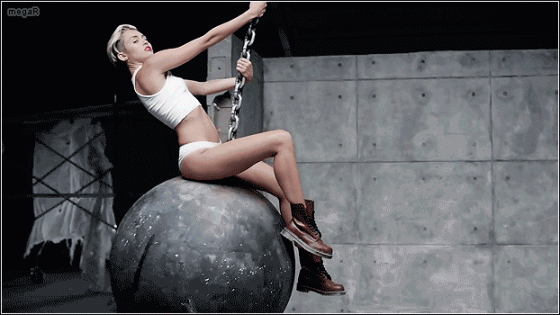 Miley Cyrus Wrecking Ball S