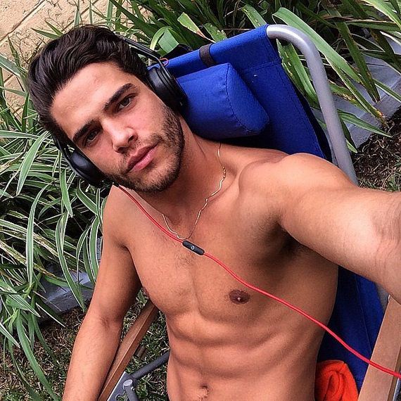 The 33 Hottest Man Selfies Of 2014 Will Make You Pass Out