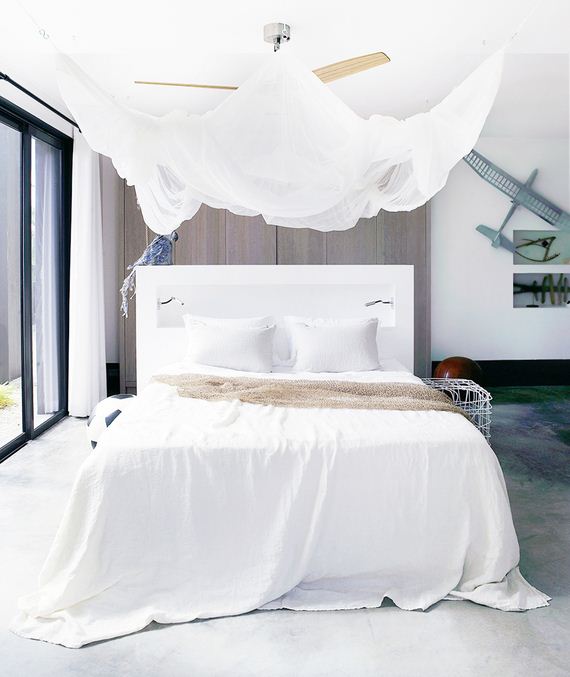 02-Canopy-Beds