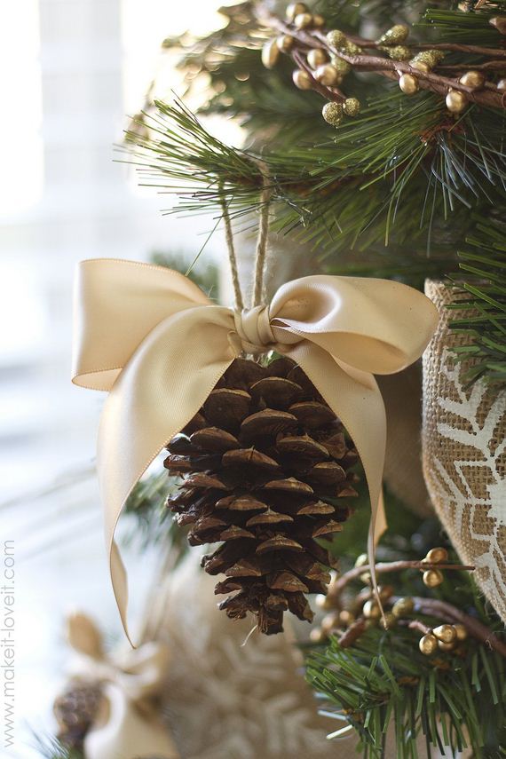 10-Christmas-Ornaments