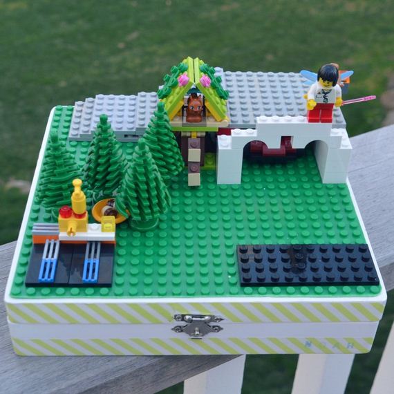 19-Lego-Trays