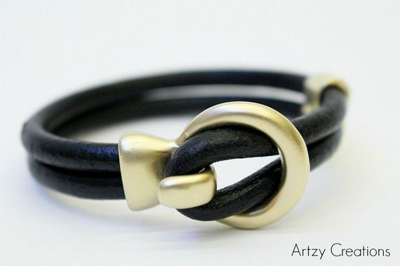 04-Leather-Bracelet-Tutorials