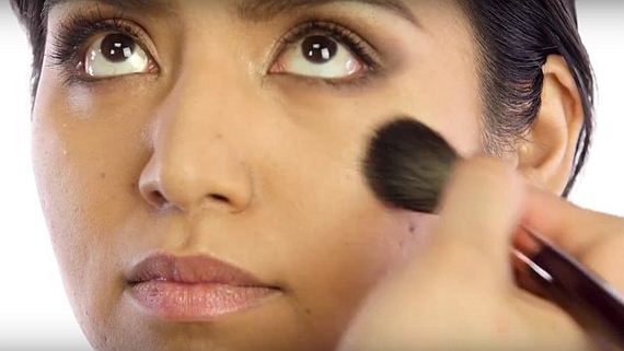 22-chrissy-teigen-makeup-tutorial-feature