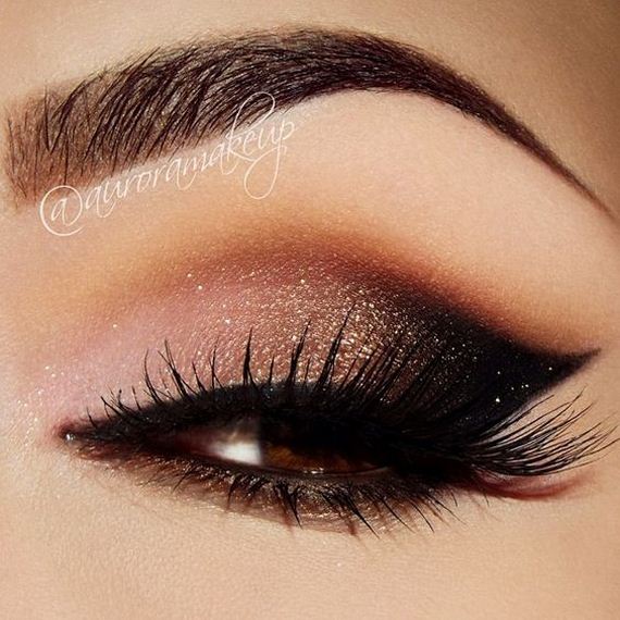 03-Unique-Eyeliner-Styles-Every-Occasion