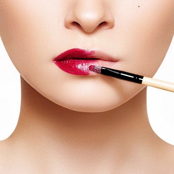 09-Lipstick-Makeup