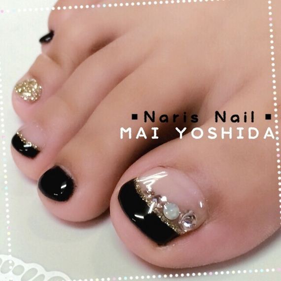 08-mermaid-toe-nail-designs