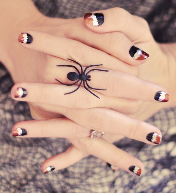 01-halloween-nail-manicures
