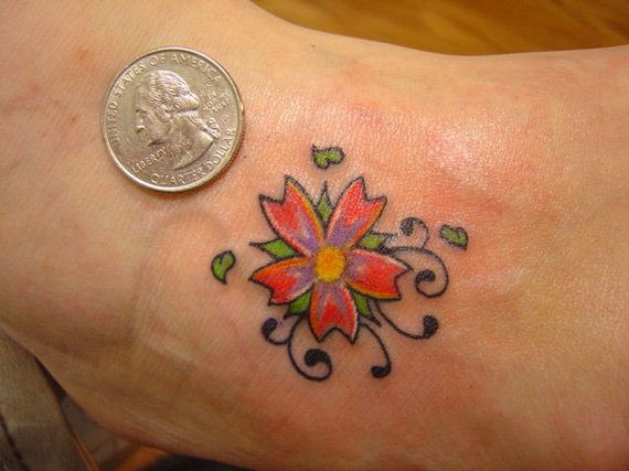 02-sensible-small-flower-tattoos