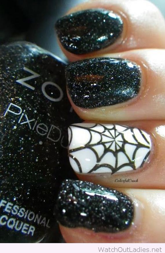 10-halloween-nail-manicures