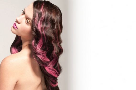 11-pink-streaks-in-brown-hair