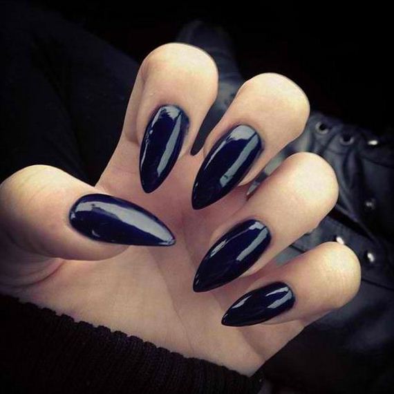 21-halloween-nail-manicures