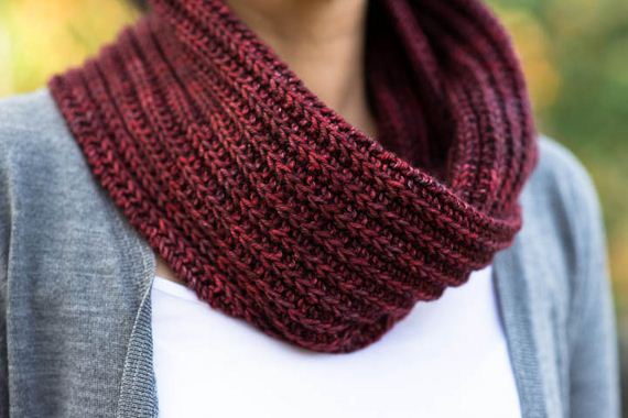 02-warm-knitted-cowls