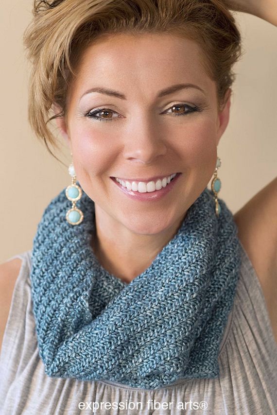14-warm-knitted-cowls
