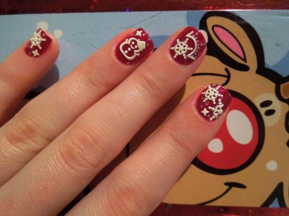 15-cool-christmas-nail-designs