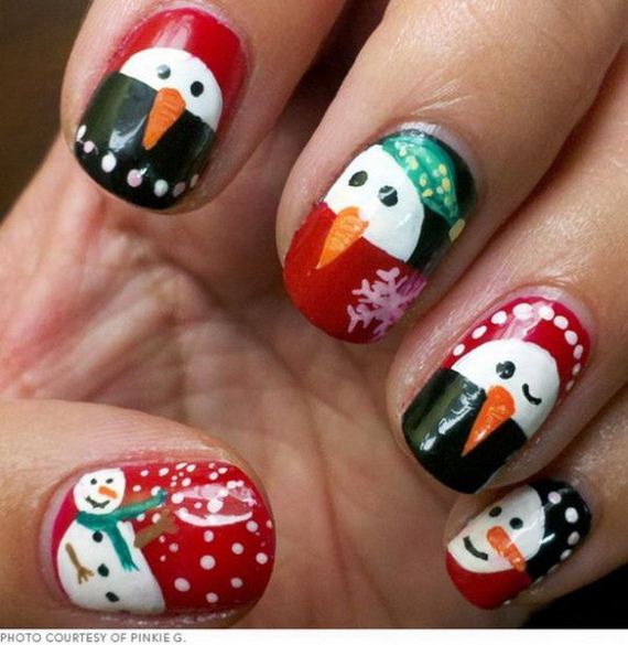 16-cool-christmas-nail-designs