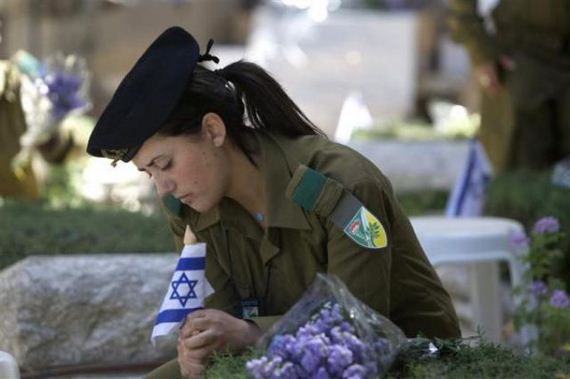 d793