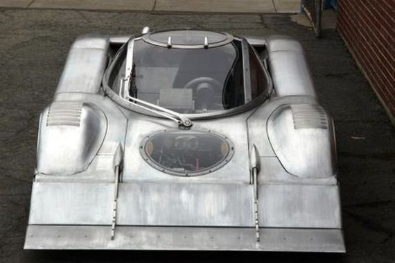 d935