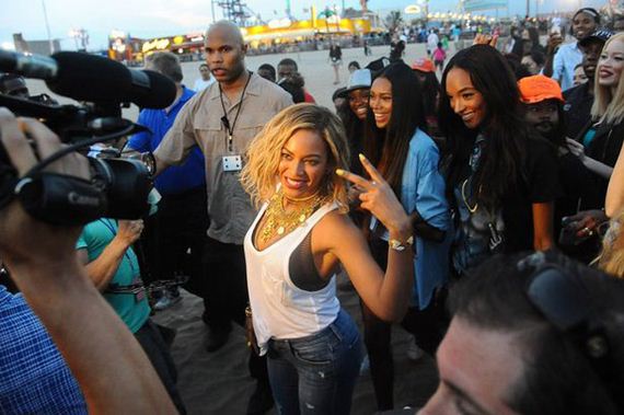 Beyonce-Coney-Island-Video
