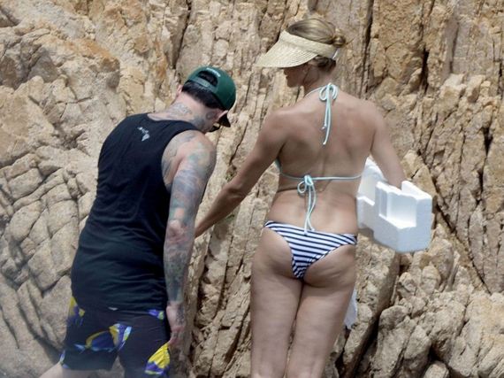 Cameron-Diaz-bikini-photos