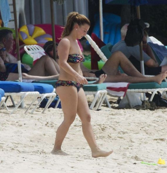 Coleen-Rooney-Bikini-2013-Pics