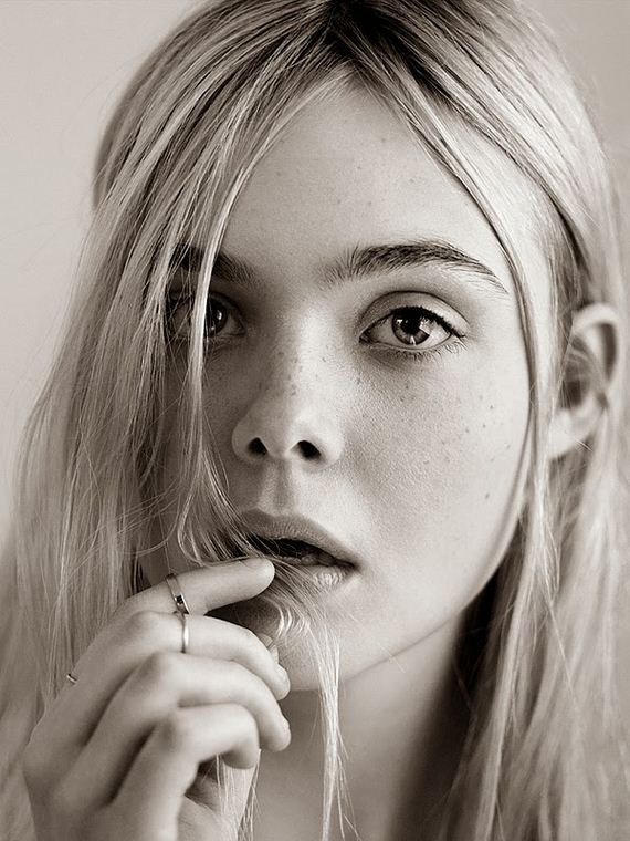 Elle-Fanning-Hot