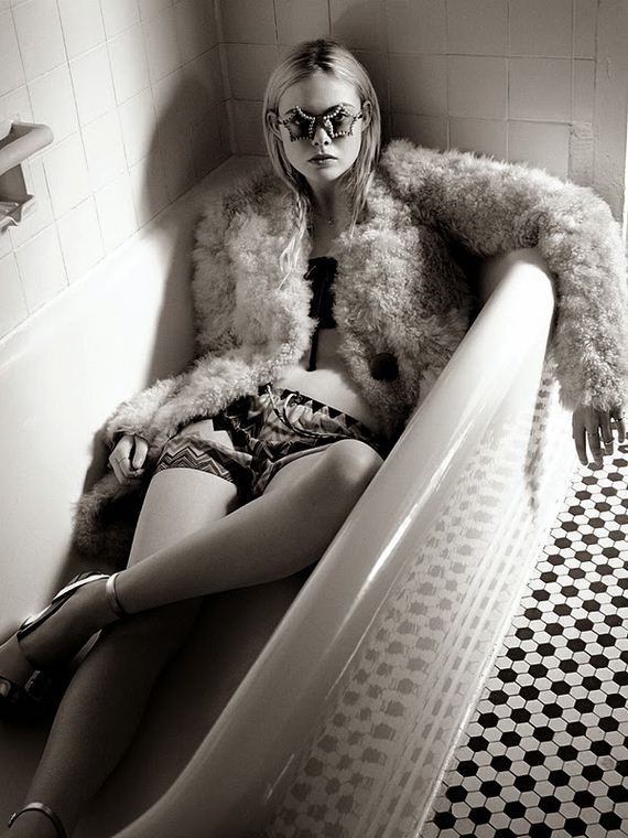 Elle-Fanning-Hot
