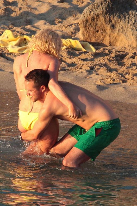 Helen-Flanagan-in-Bikini