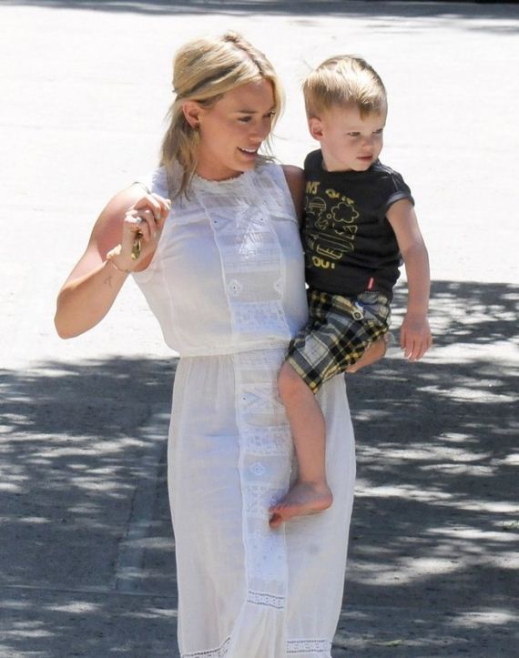 Hilary-Duff-with-her-son