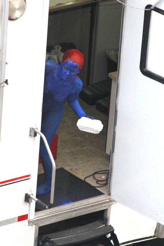Jennifer-Lawrence-on-the-X-Men-set-in-Montreal
