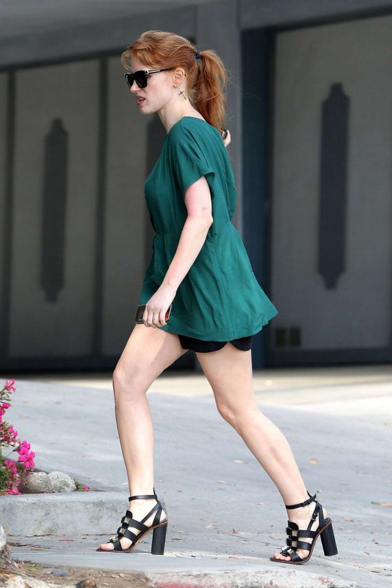 Jessica-Chastain-in-Shorts