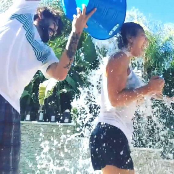 Kaley-Cuoco-Doing-The-ALS