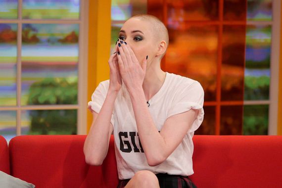 Karen-Gillan-Shaved