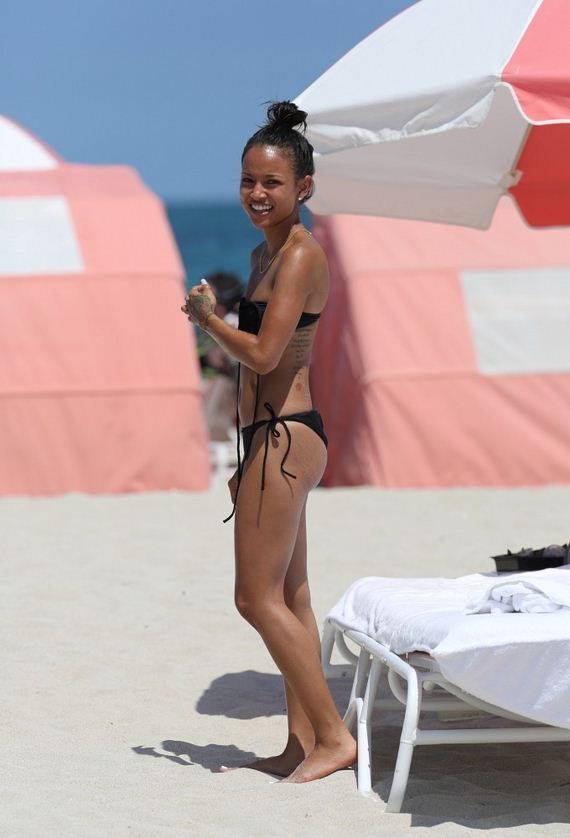 Karrueche-Tran-in-Black