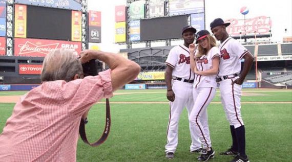 Kate-Upton-Butt-Shot-Making-of-Sports