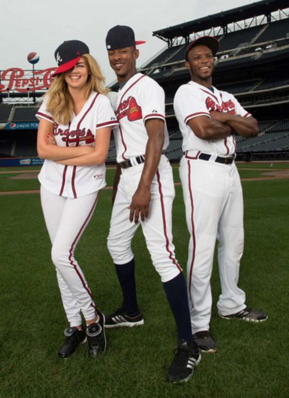 Kate-Upton-Butt-Shot-Making-of-Sports