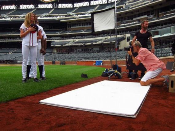 Kate-Upton-Butt-Shot-Making-of-Sports