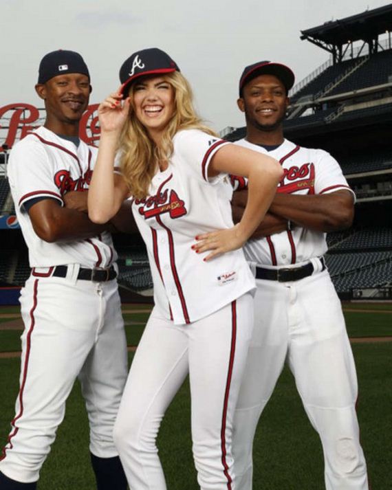Kate-Upton-Butt-Shot-Making-of-Sports