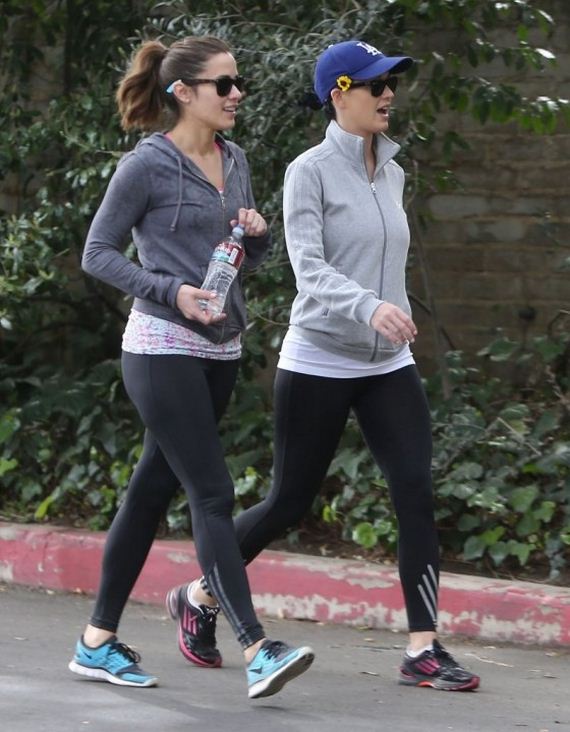 Katy-Perry-out-for-a-jog-