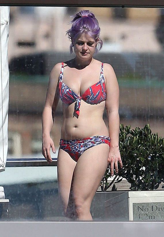 Kelly-Osbourne-in-Bikini-on-Australian