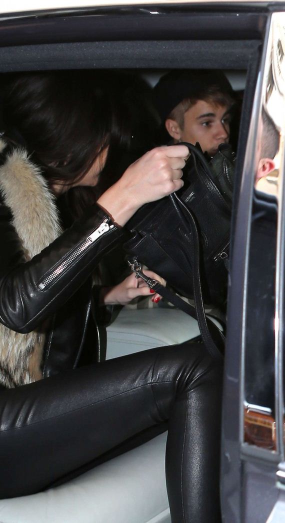 Kendall-Jenner-in-Leather-Pants