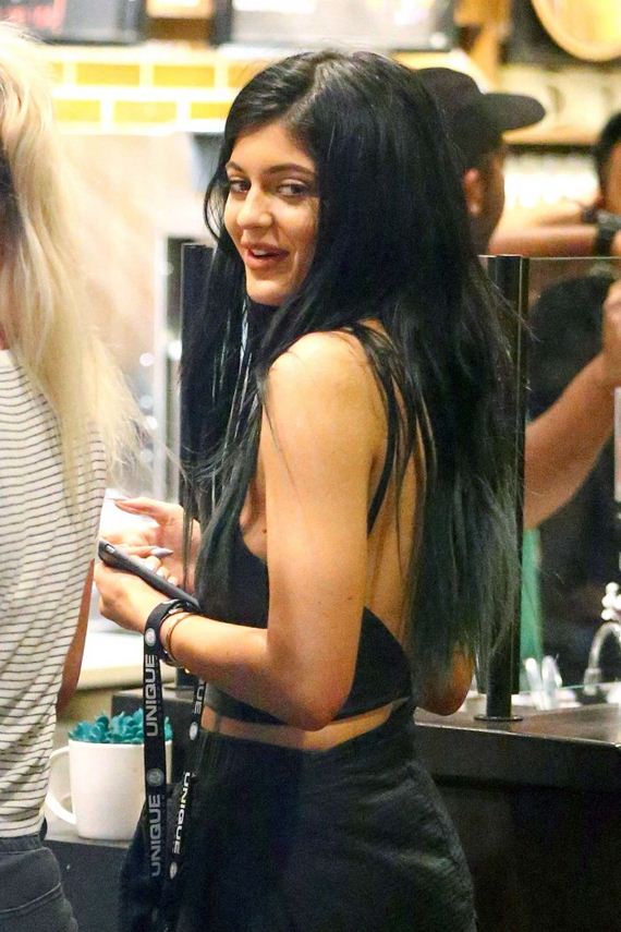 Kylie-Jenner-in-Leather