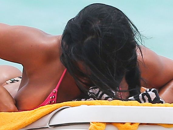 Maripily-Rivera-Bikini-in-Miami-09