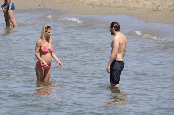 Michelle-Hunziker-in-bikini