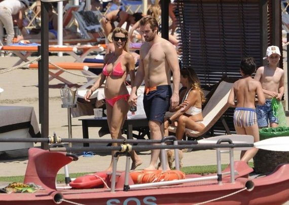 Michelle-Hunziker-in-bikini