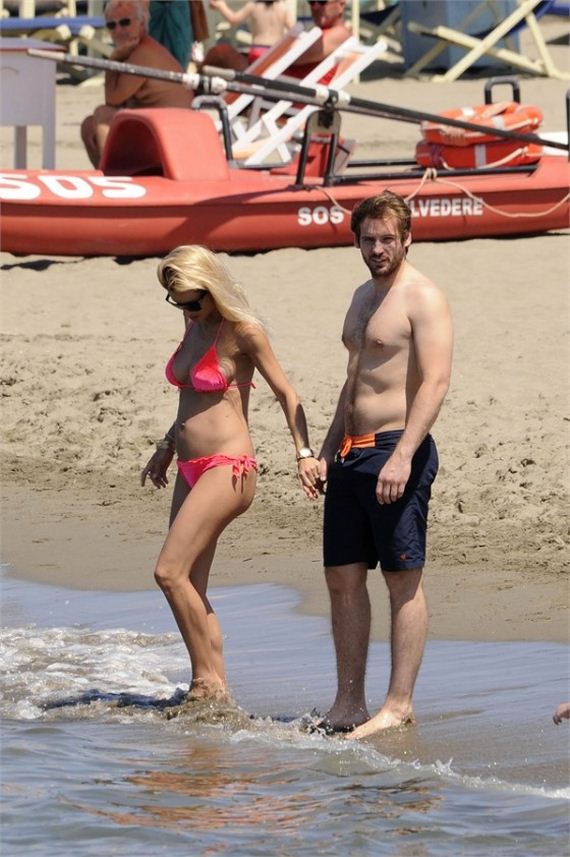 Michelle-Hunziker-in-bikini