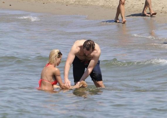 Michelle-Hunziker-in-bikini