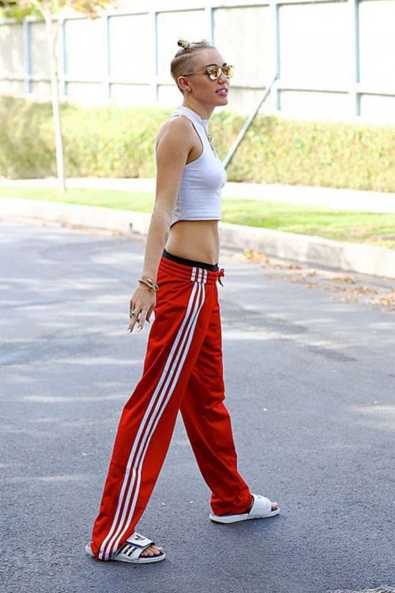 Miley-Cyrus---out-and-about