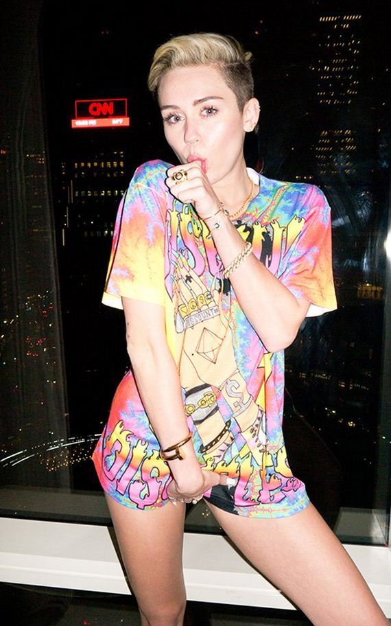 Miley-Cyrus-Bashes-Sinead