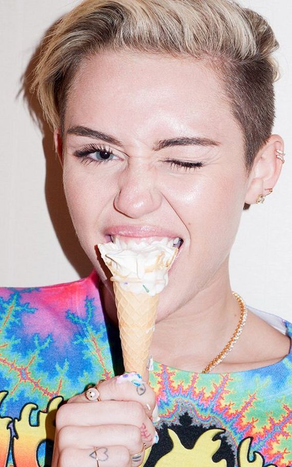 Miley-Cyrus-Bashes-Sinead